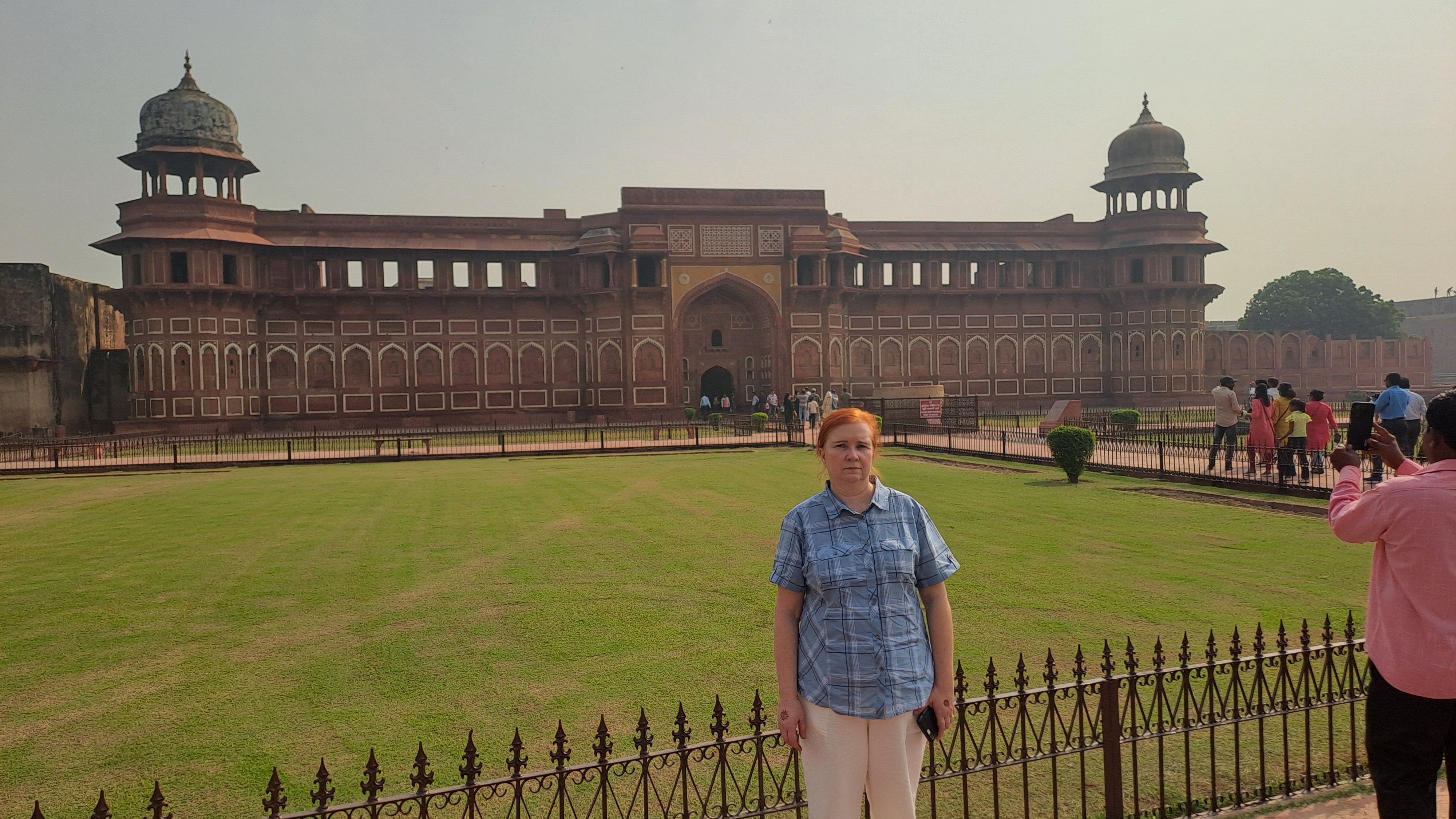 Agra Fort & Mehtab Bagh Tour
